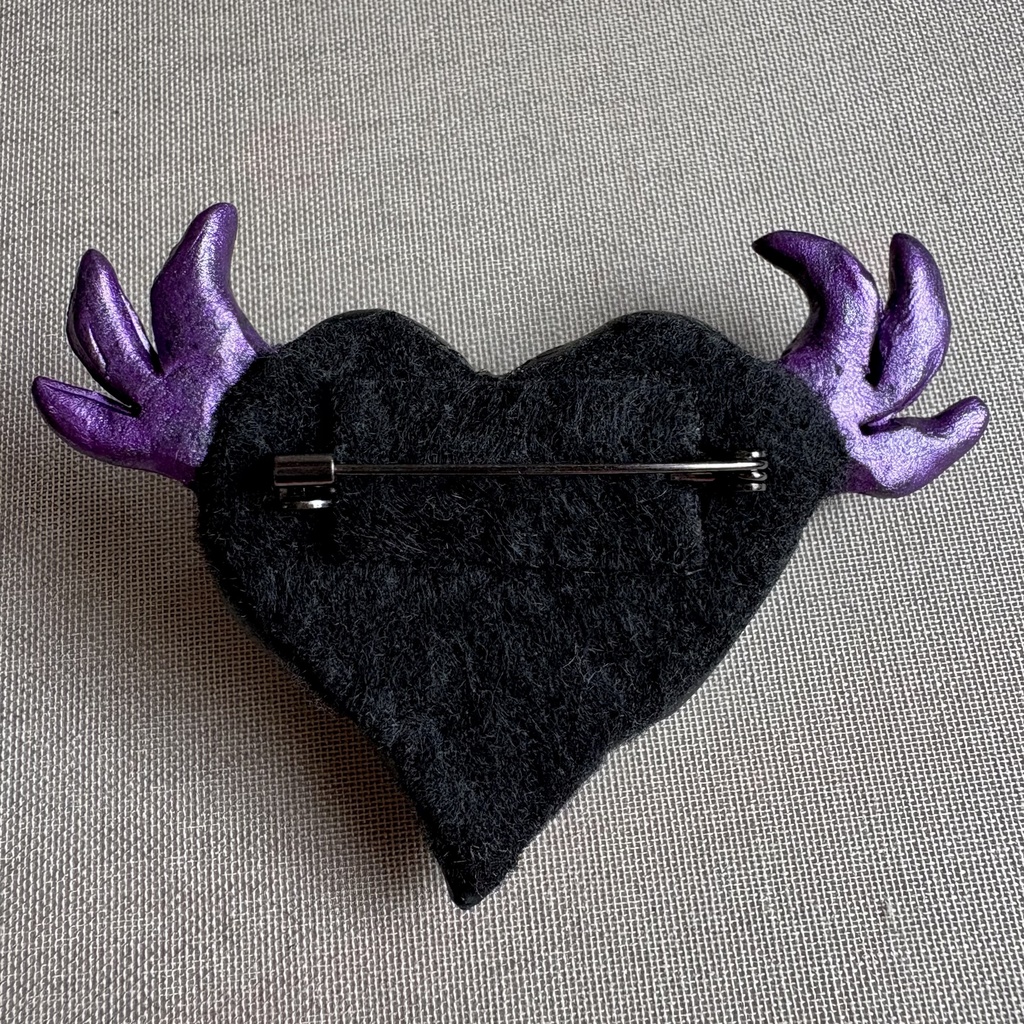 『ケッキョクLOVEやん』シリーズ 飛ぶハート•パープルのはね