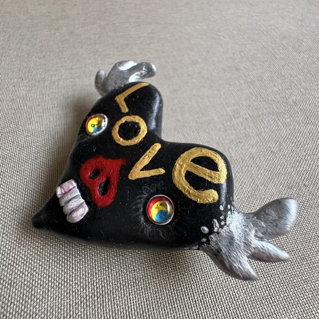 『ケッキョクLOVEやん』シリーズ 飛ぶハート•アカハナ