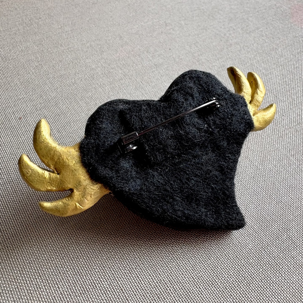 『ケッキョクLOVEやん』シリーズ 飛ぶハート•ミドリマツゲ