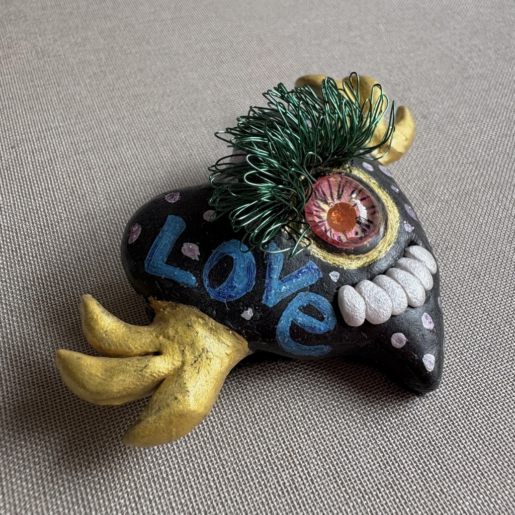 『ケッキョクLOVEやん』シリーズ 飛ぶハート•ミドリマツゲ