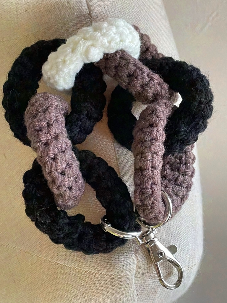 雑伊イメージニットストラップ