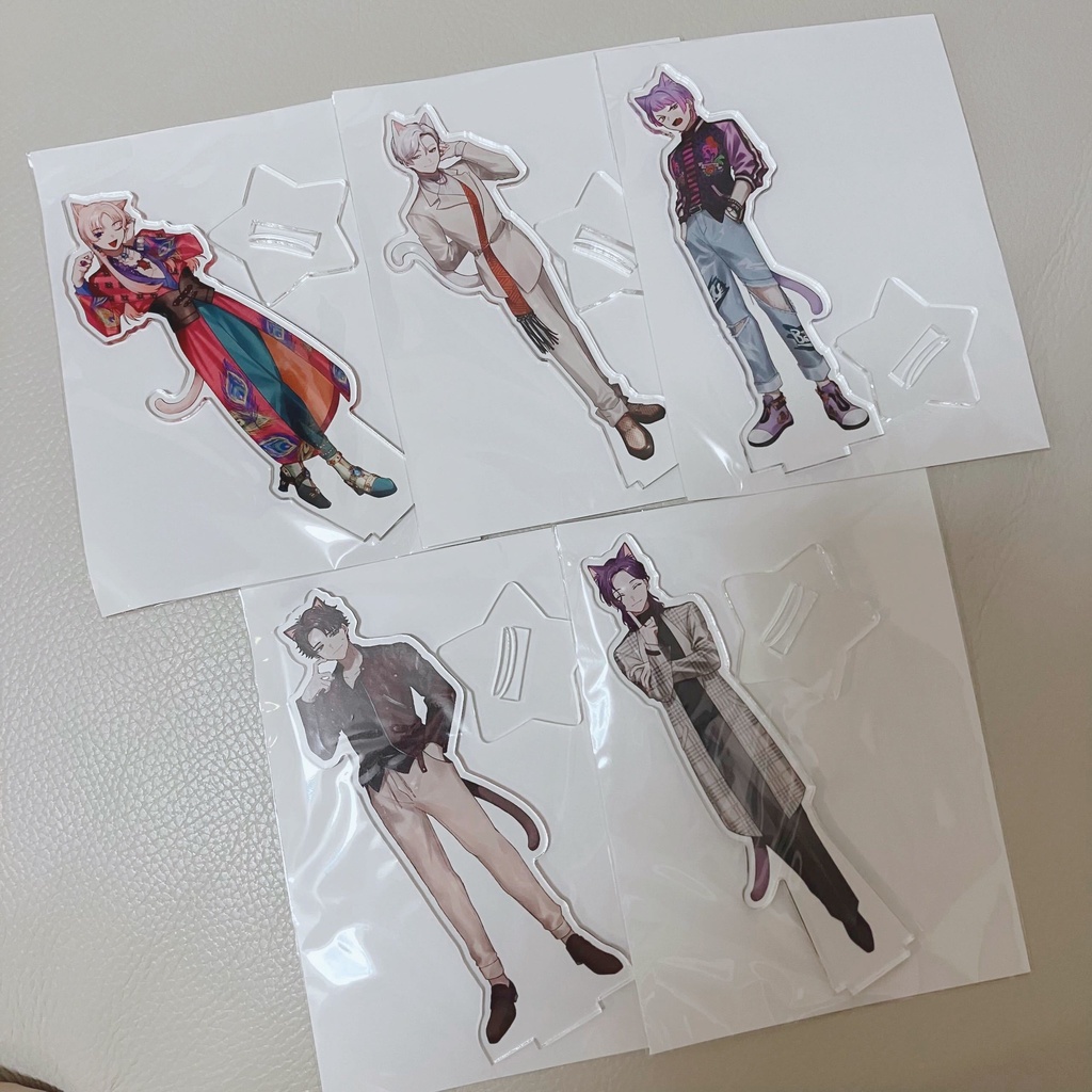 Nyaporia等身アクスタ