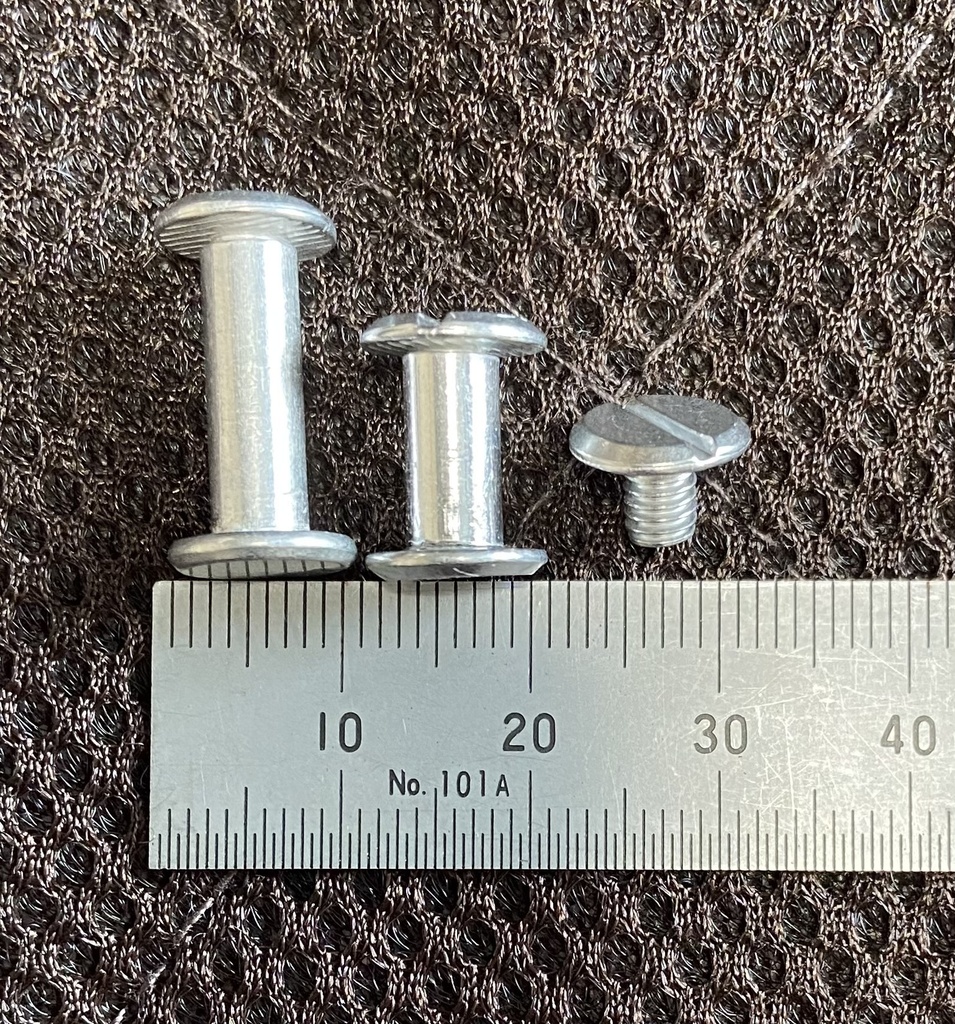 顎可動パーツ 組みネジ、固定ボルト