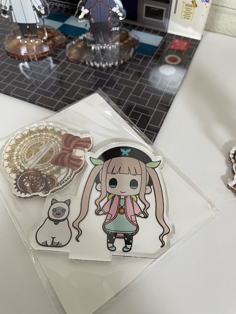 エルとルルのアクリルフィギュア