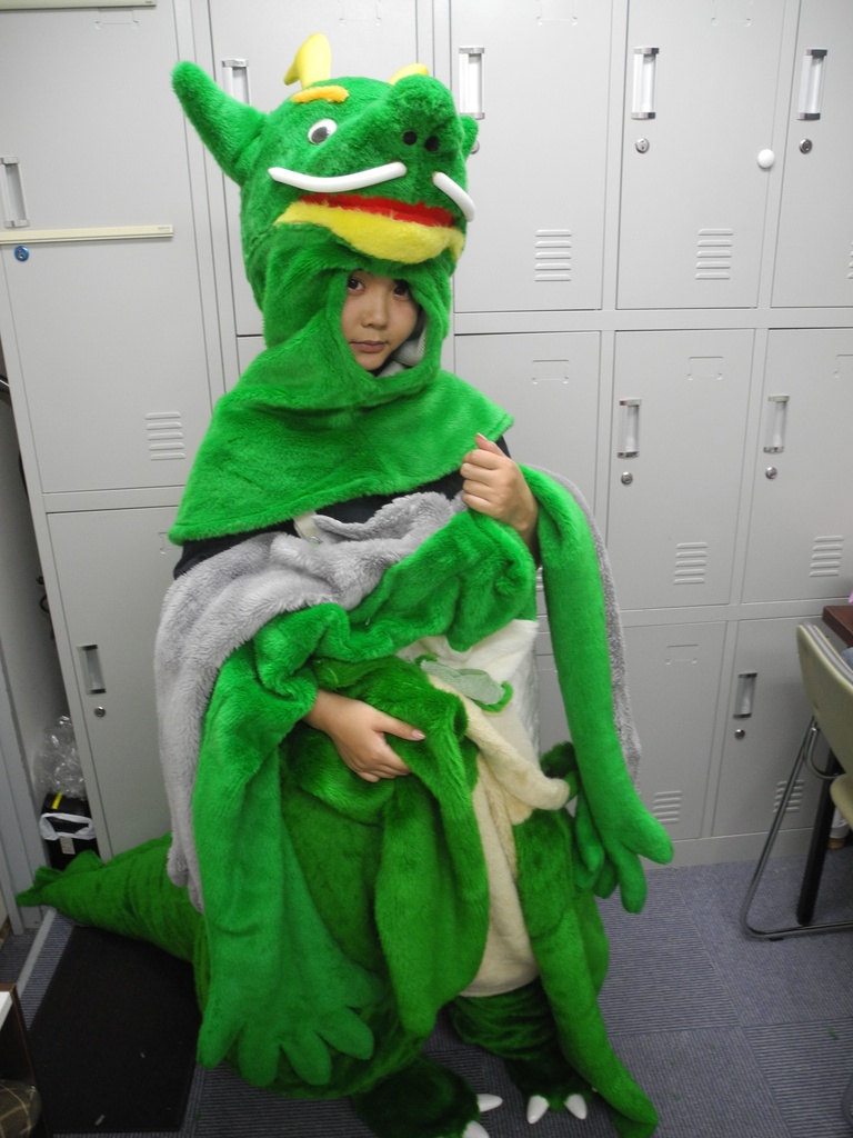 04Kigurumi=Back_Stage_Dragon+3layer