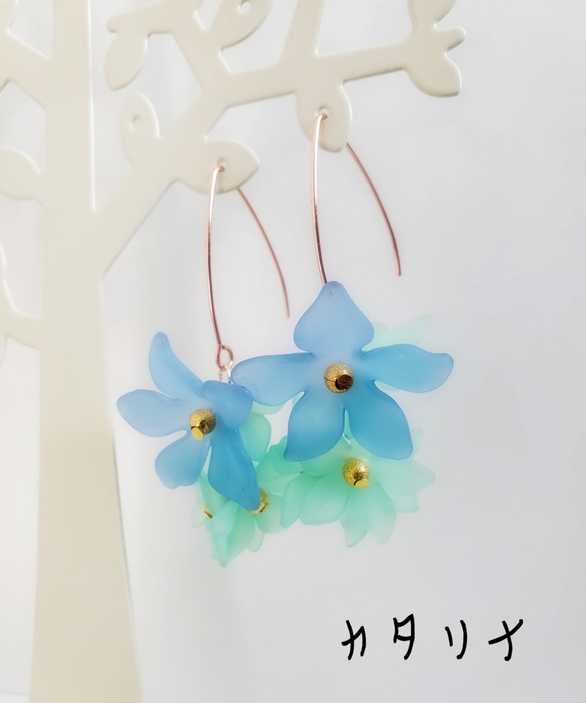 乙女ゲームの破滅フラグでしかない悪役令嬢に転生してしまった…イメージフラワーピアス