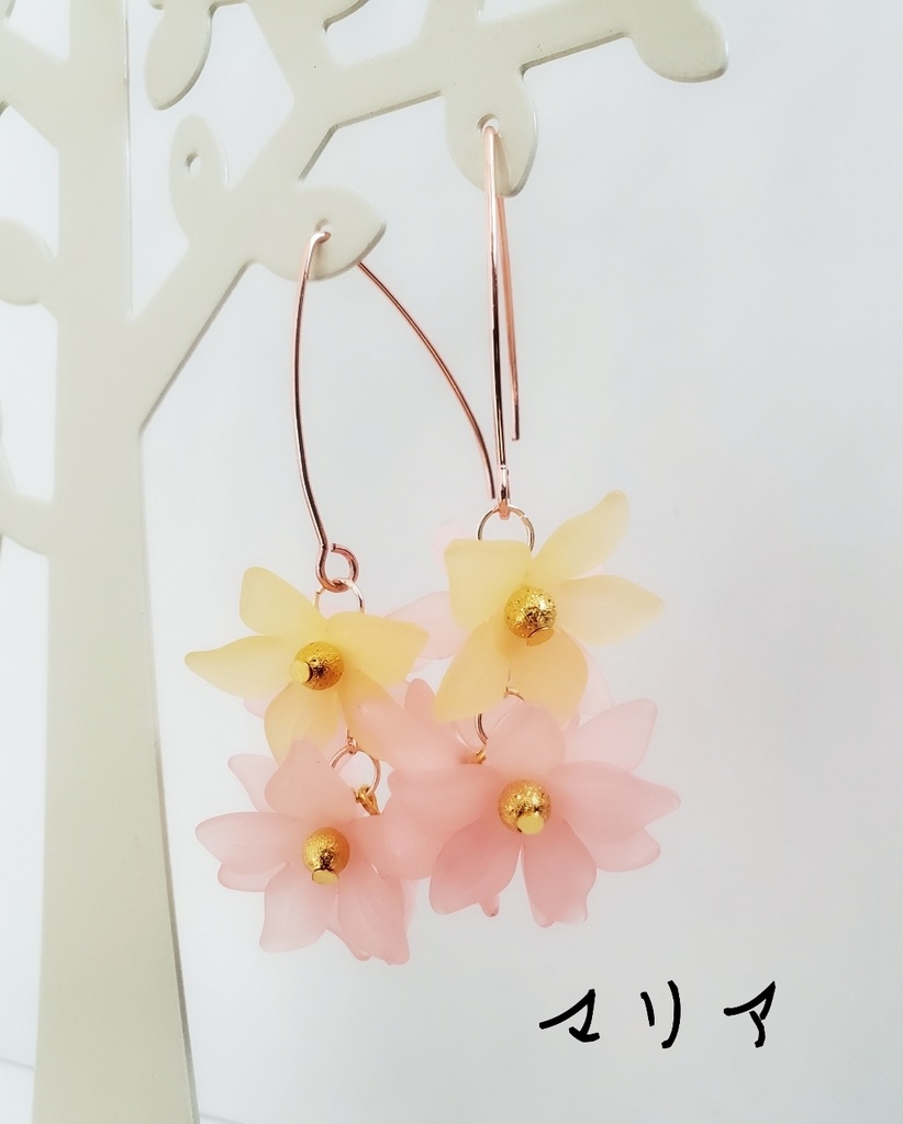 乙女ゲームの破滅フラグでしかない悪役令嬢に転生してしまった…イメージフラワーピアス