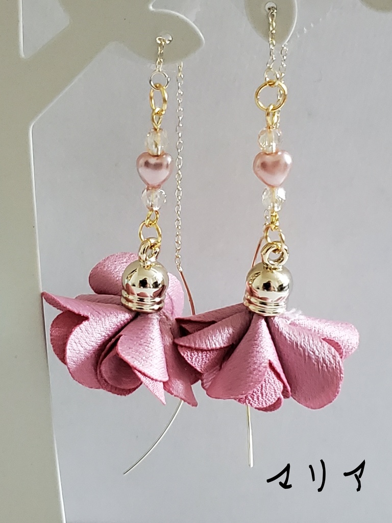 乙女ゲームの破滅フラグでしかない悪役令嬢に転生してしまった…イメージフラワータッセルピアス