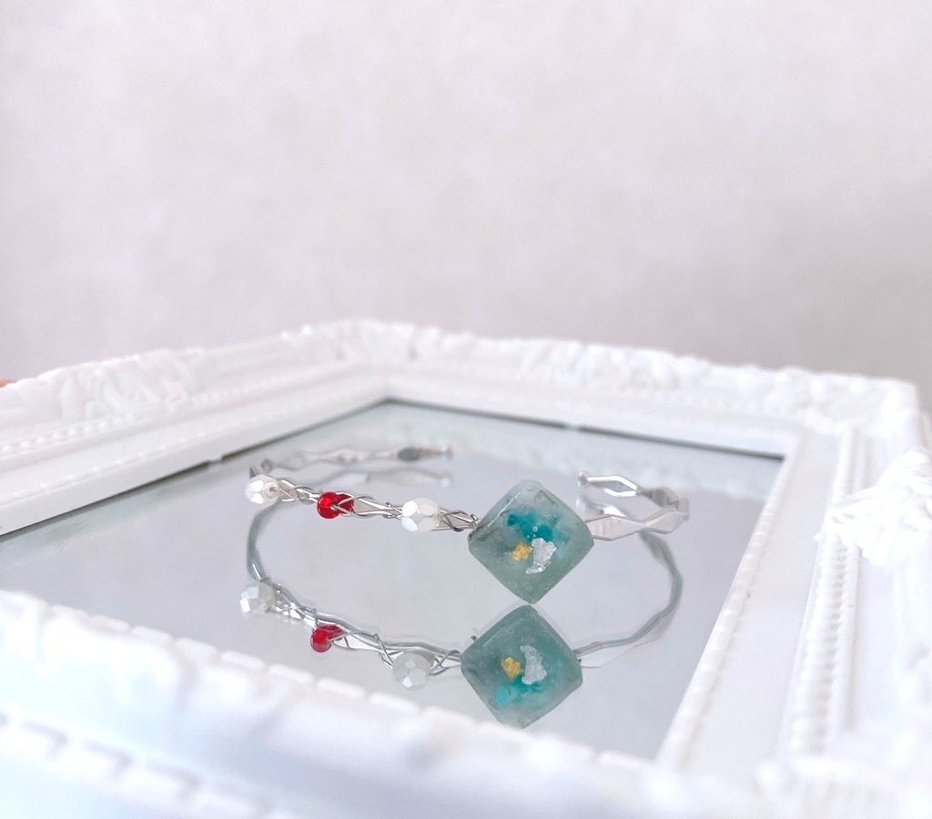 一文字バングル