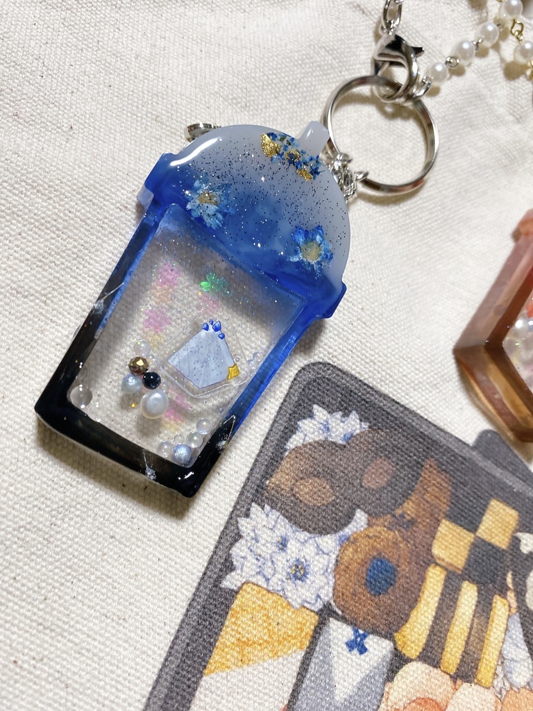 監査官シャカシャカバッグチャーム