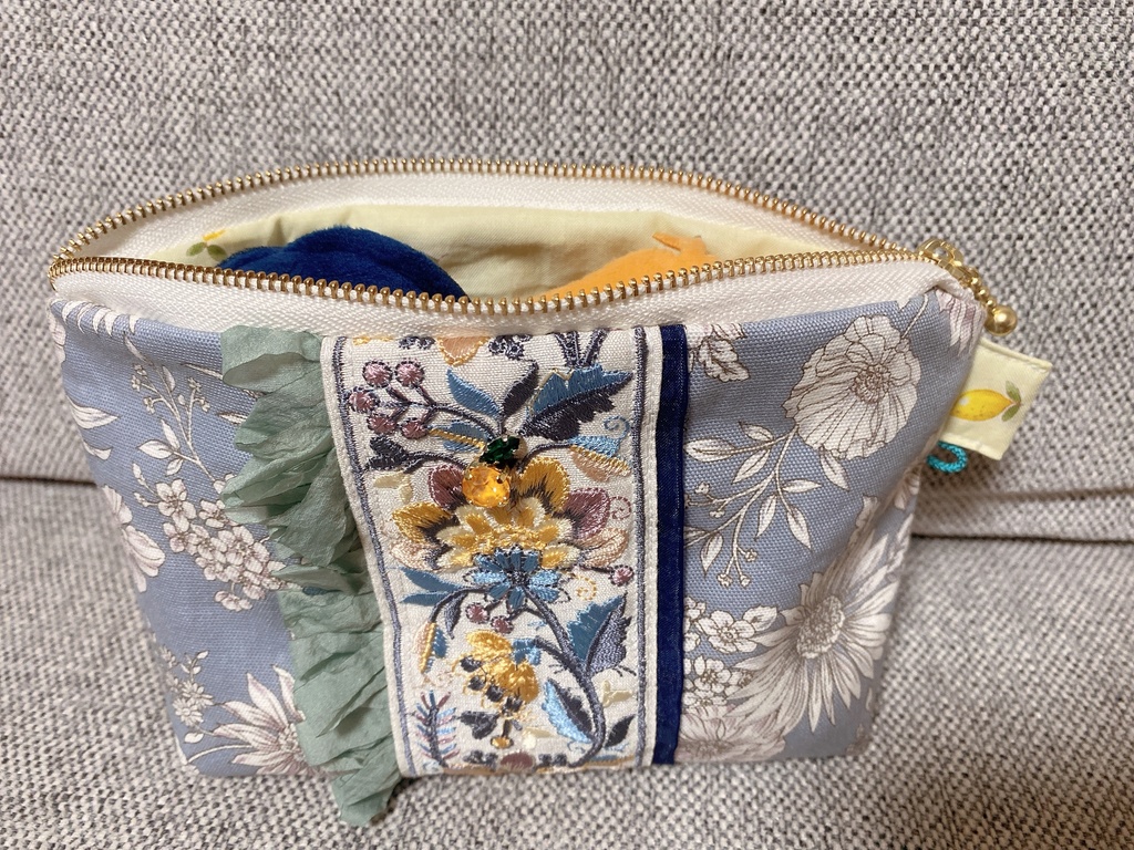 温室のラプソディ マチ付きポーチ