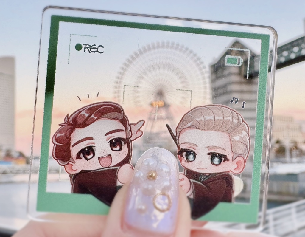 セバオミおでかけアクキー