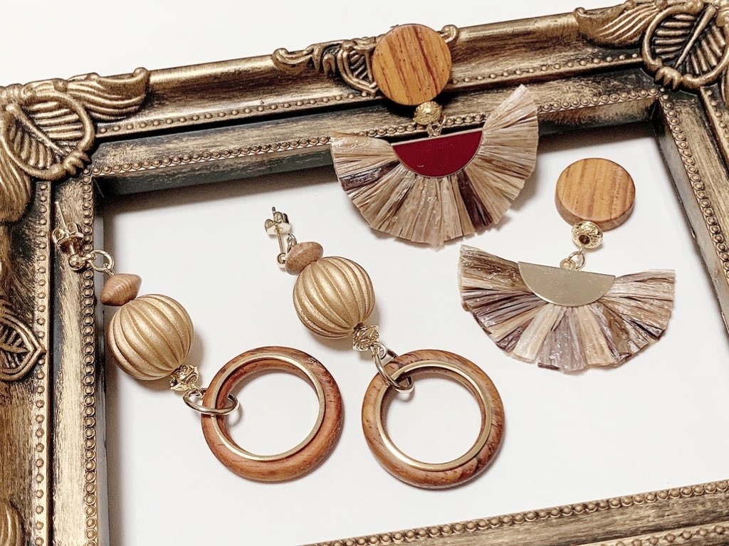 ツイステッドワンダーランド サバナクローイメージピアス3種