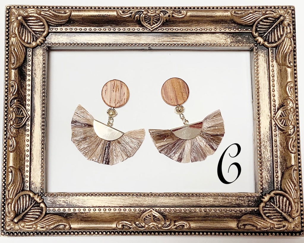 ツイステッドワンダーランド サバナクローイメージピアス3種