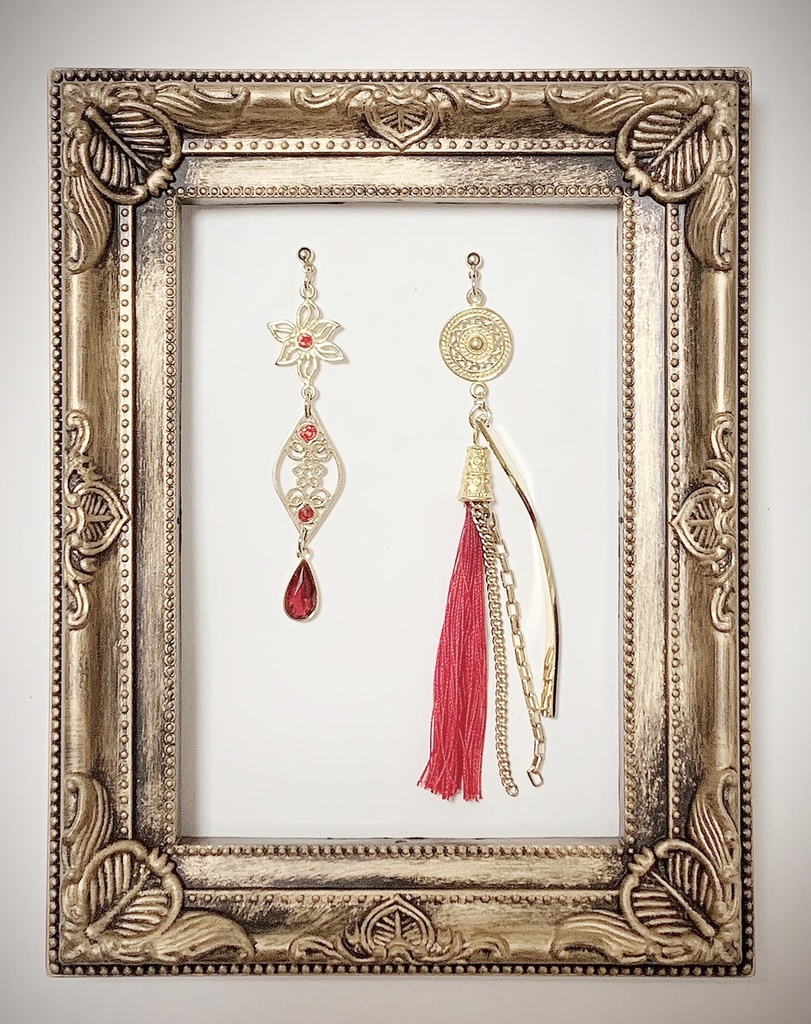 ツイステッドワンダーランド スカラビアイメージピアス