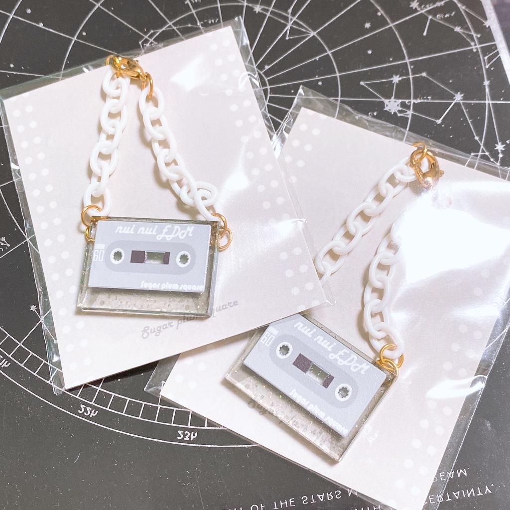 レトロカセットポシェット