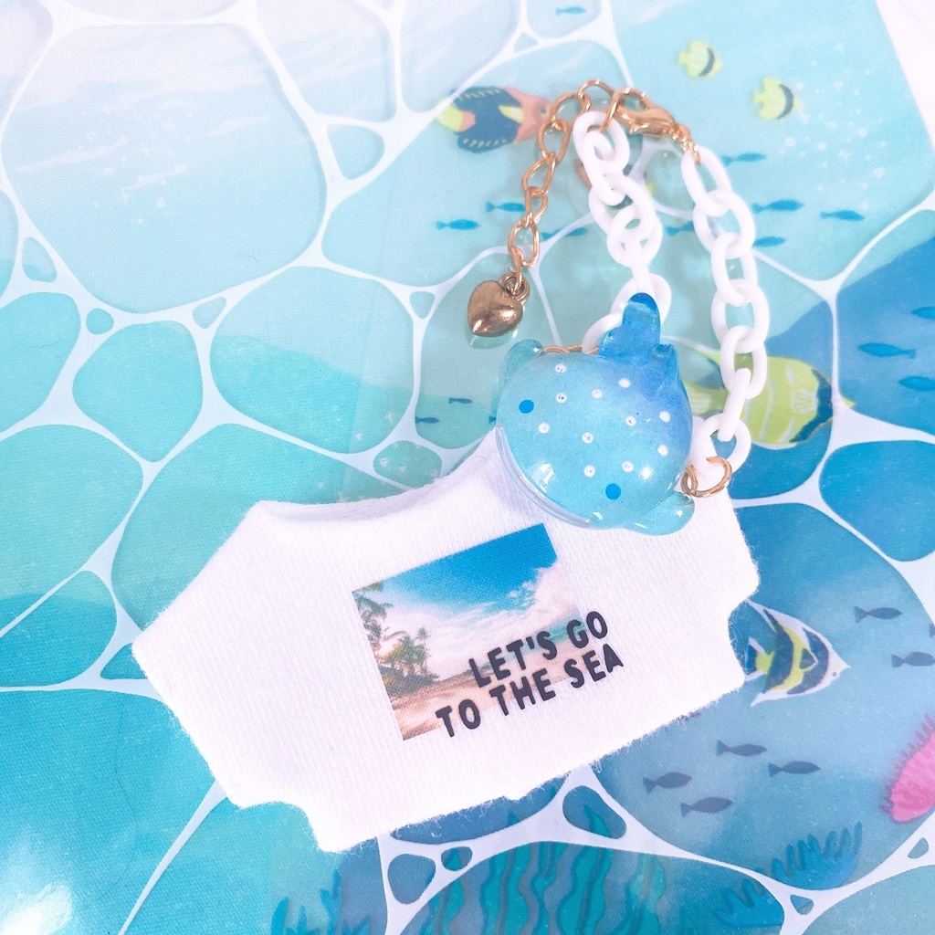 海とジンベイザメのset