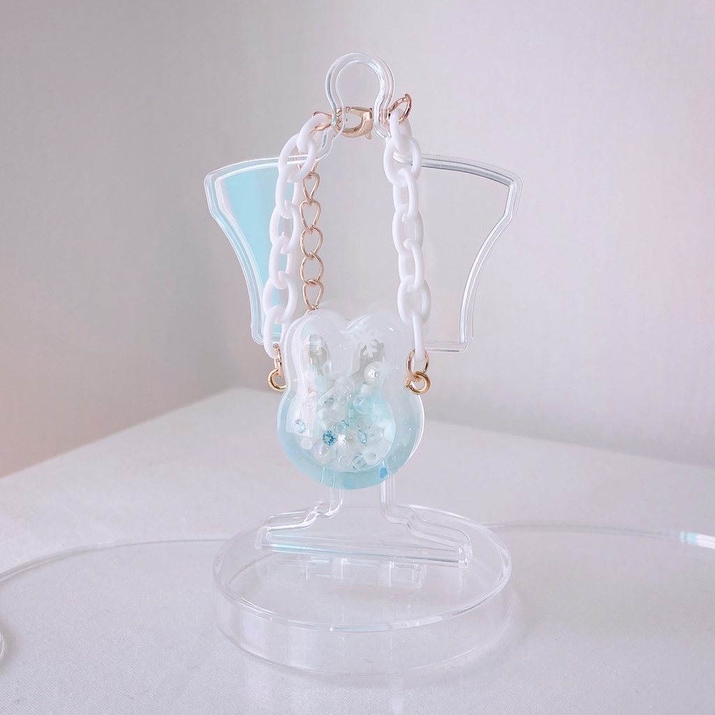 雪うさぎのシャカシャカポシェット