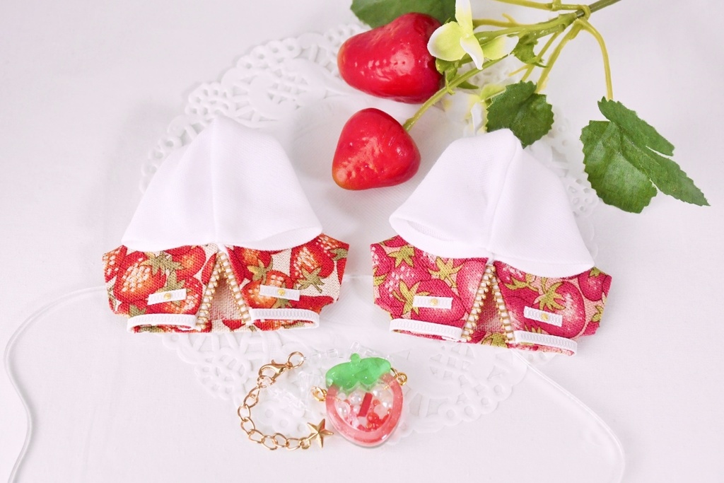 いちごのパーカージャケット//ポシェット🍓