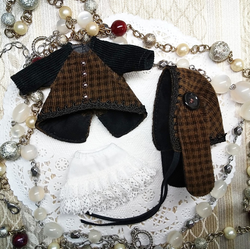 【オビツ11】ウサ耳コーデュロイワンピ【黒ボタン】