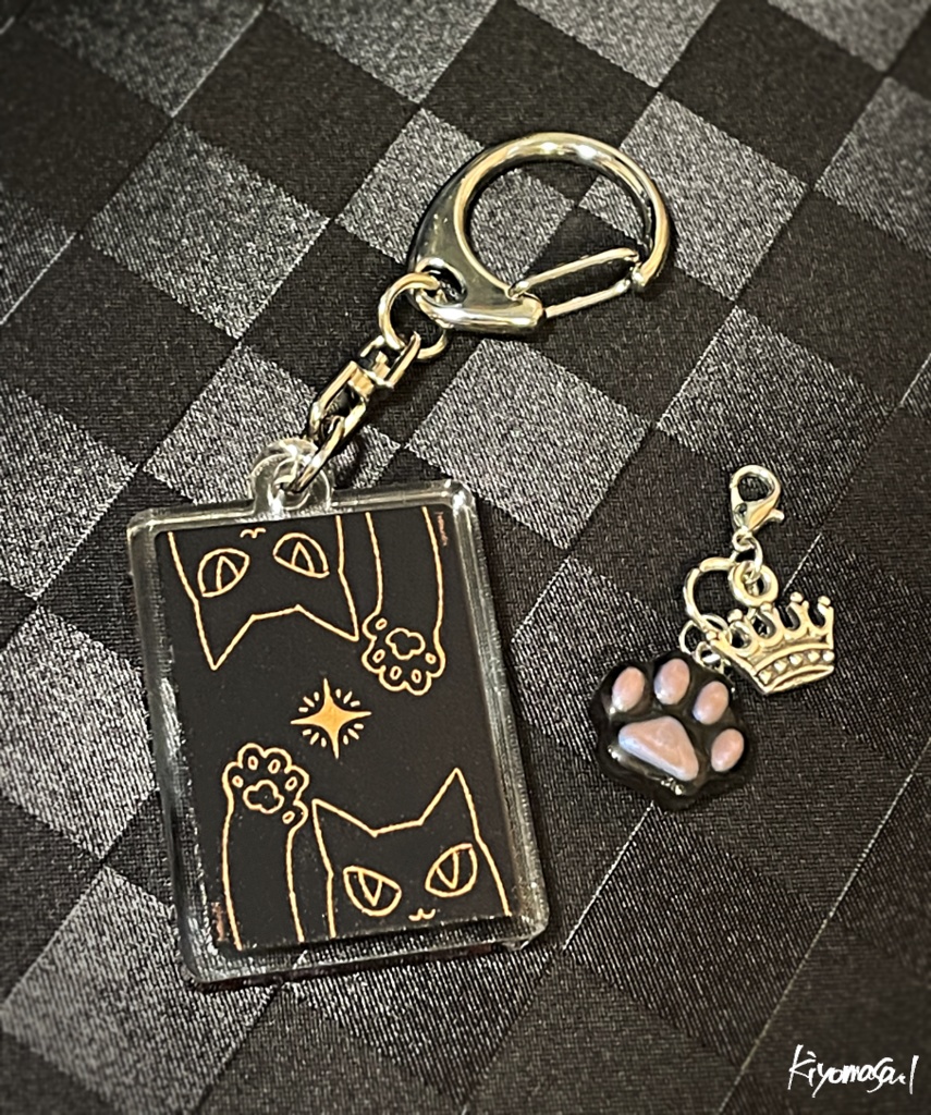 【猫のタロットシリーズ vol.2】アクリルキーホルダー「皇帝」(※肉球付き)