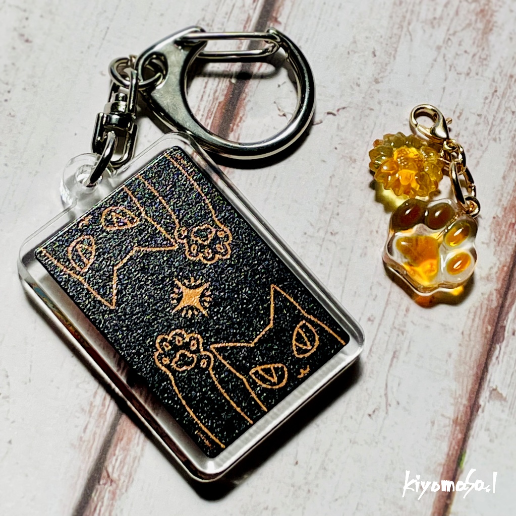 【猫のタロットシリーズ vol.3】アクリルキーホルダー「太陽」(※肉球付き)