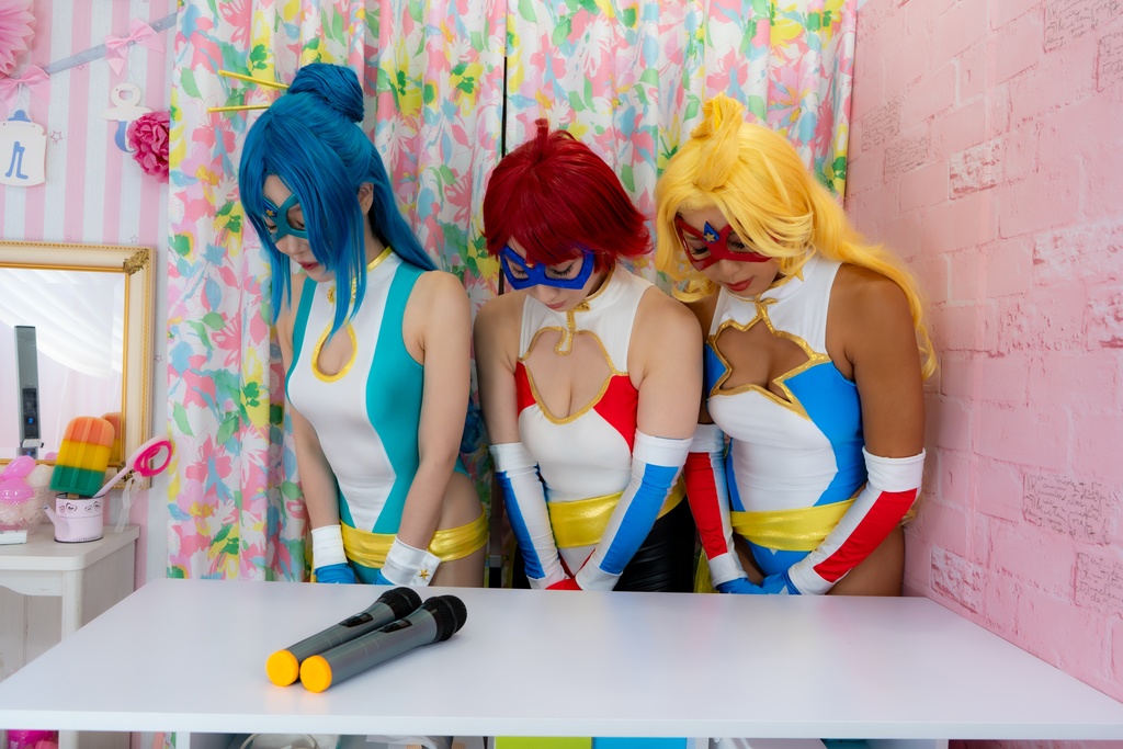 KAMEN AMERICA COSPLAY PHOTO BOOK