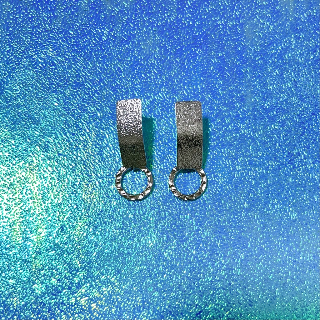 ▋○ ▋○ピアス