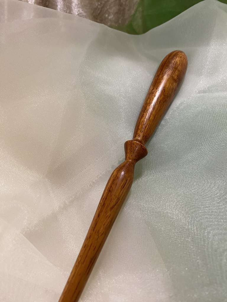 魔法の杖『花梨の杖』