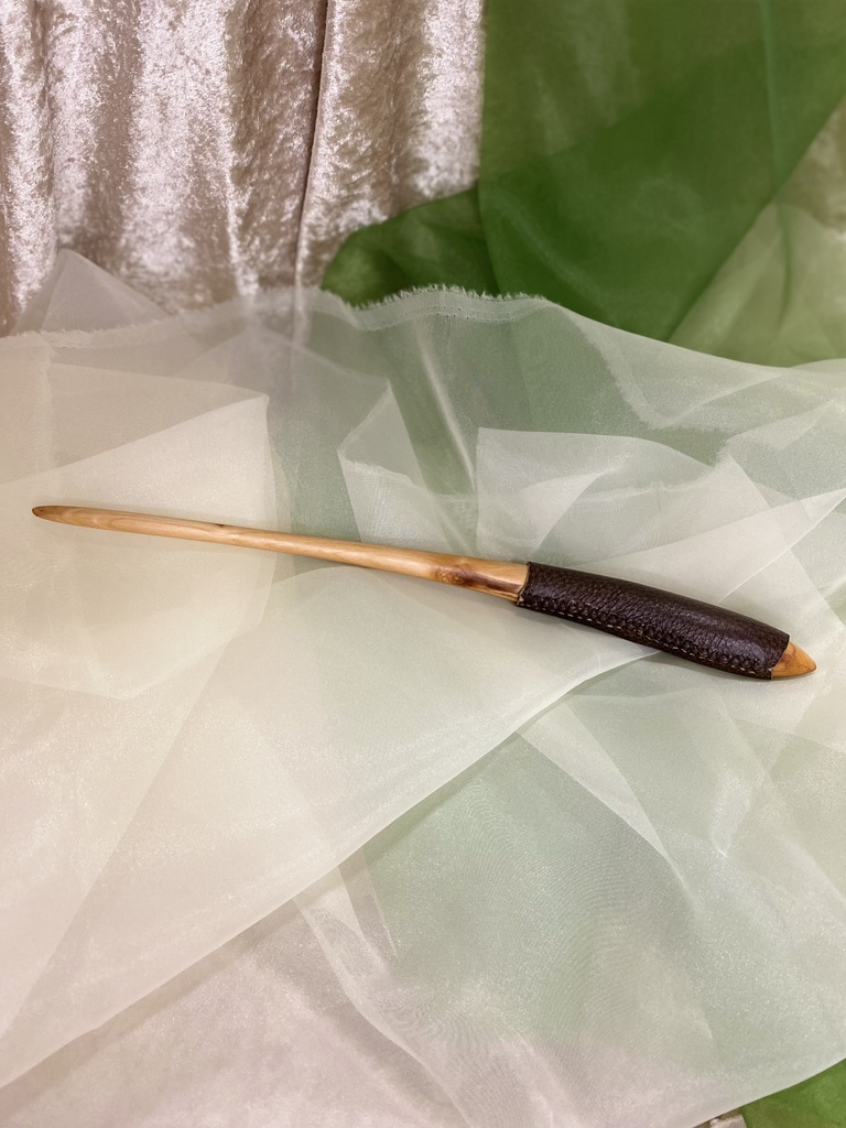 魔法の杖『林檎の杖(牛革)』