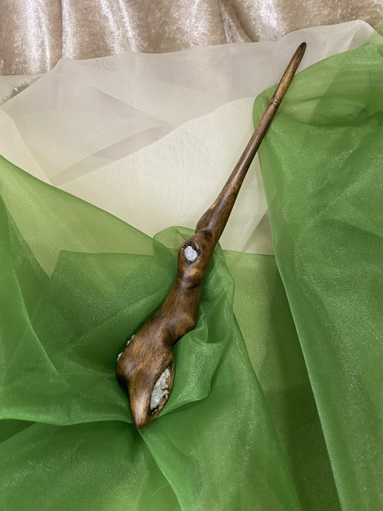 魔法の杖『晶洞の杖』