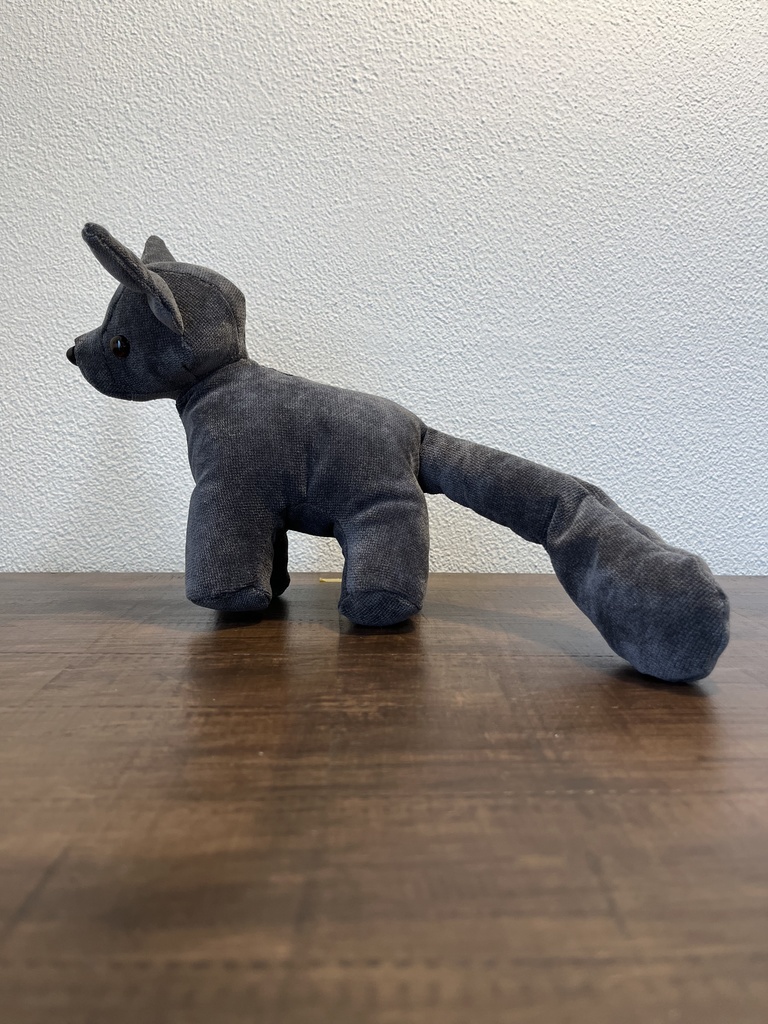 ぬいぐるみ くろねこ?