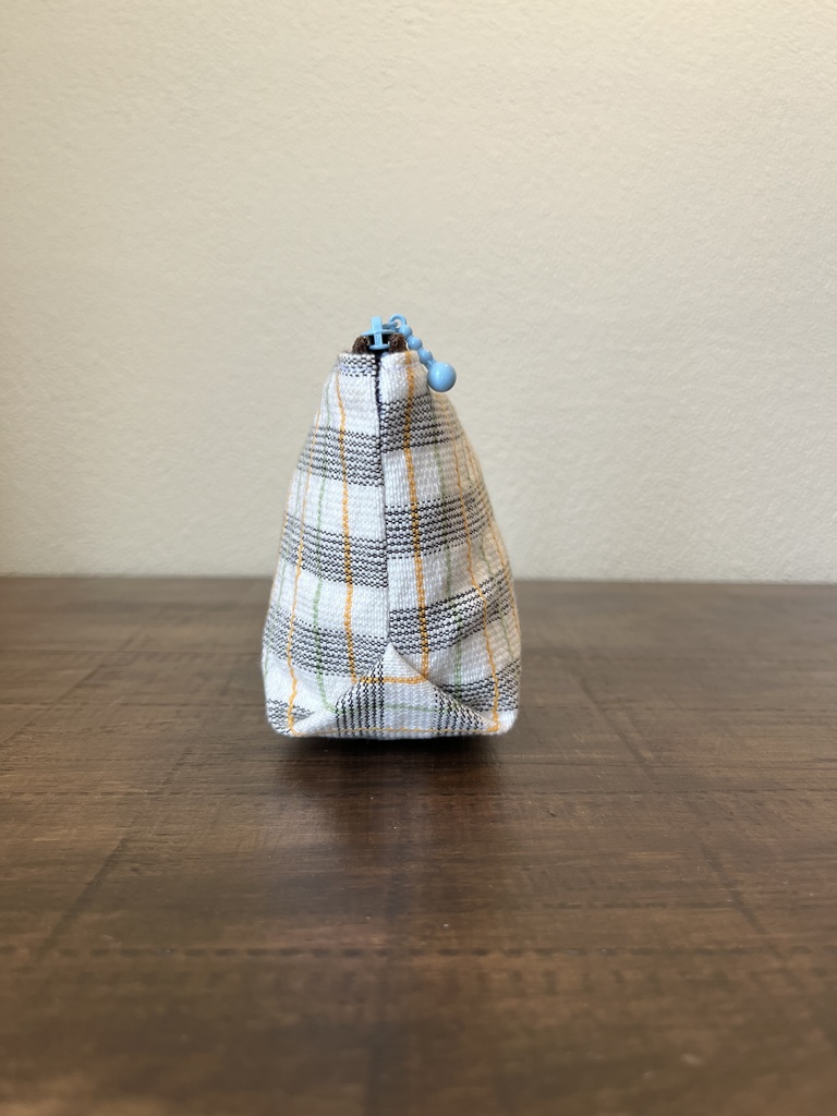 ポーチ(角に三角)①