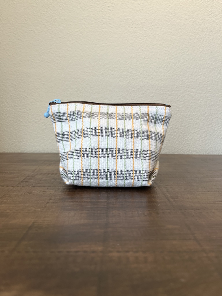 ポーチ(角に三角)①