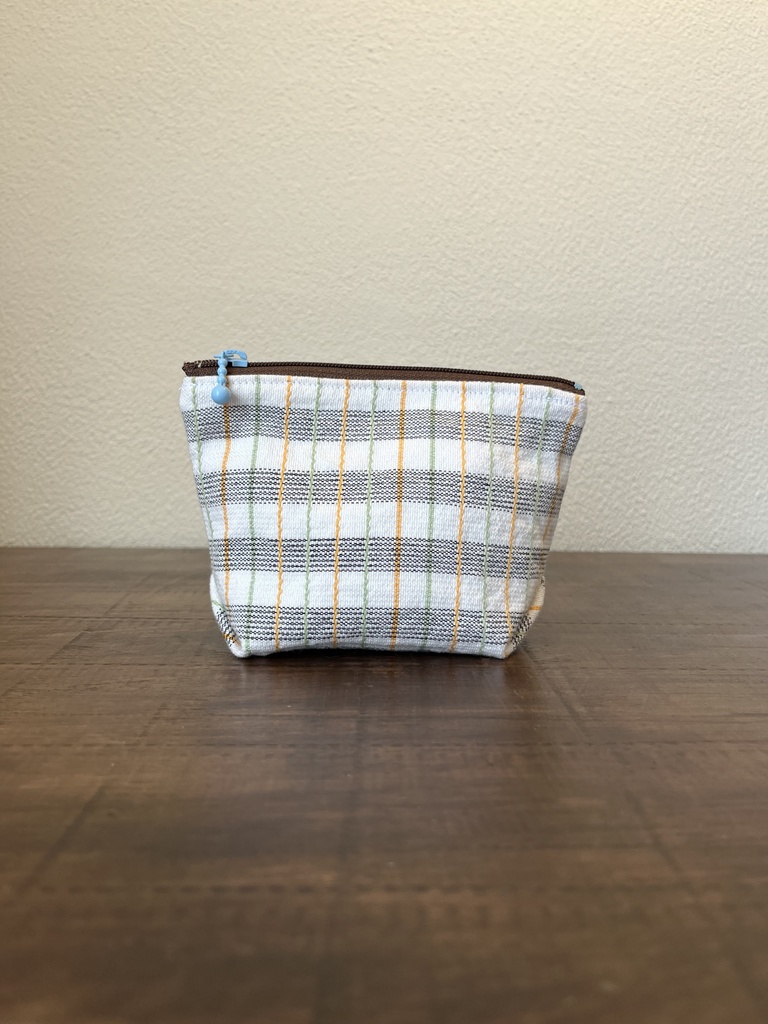 ポーチ(角に三角)②