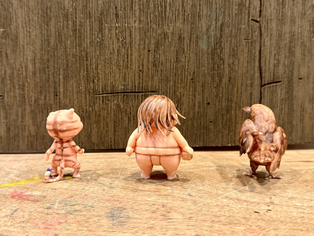 【朝起きたら力士がいた】野良力士キット(野良力士、キング、カラス)未塗装