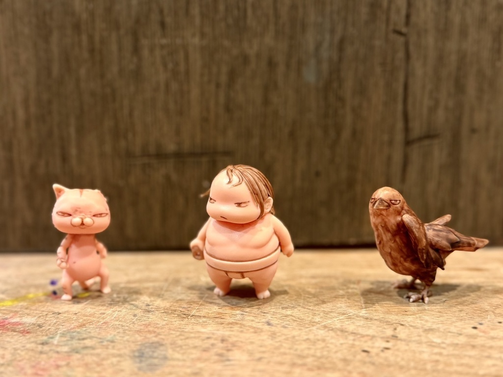 【朝起きたら力士がいた】野良力士キット(野良力士、キング、カラス)未塗装