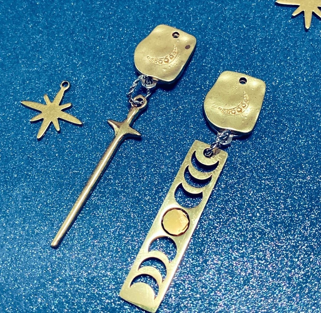 【リニューアル再販】25時、ナイトコードで。/ロウワー イメージピアス/イヤリング