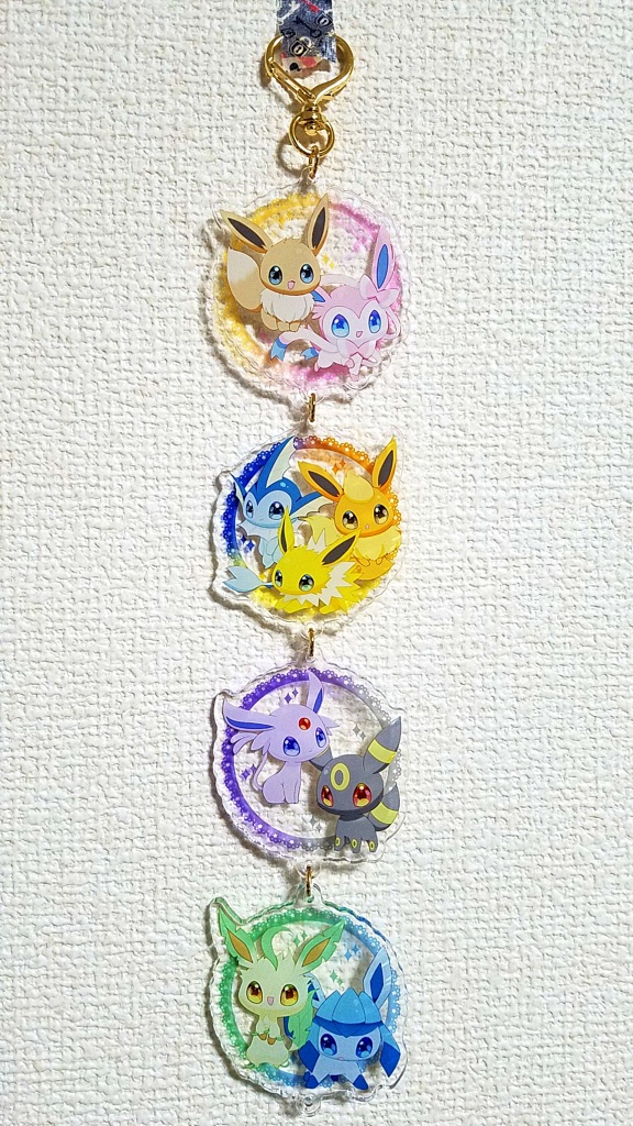 ブイズアクリルキーホルダー