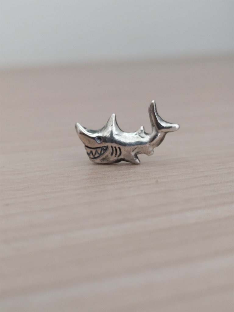 のら海月様専用サメさんピアス