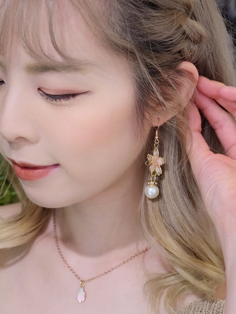 さくらみこイメージ 耳飾り