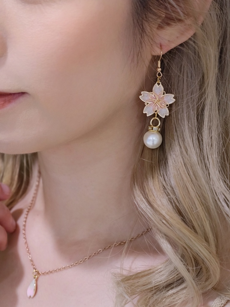 さくらみこイメージ 耳飾り