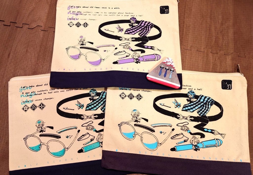 VΔLZ御揃衣装制服ポーチ+▲缶バッジ【非公式】