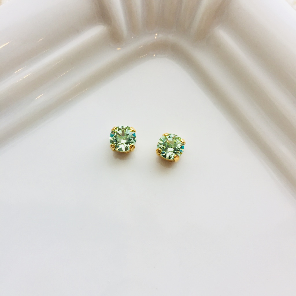 <イヤリング> アッシュとオソロ❤️ 正装翡翠イヤリング