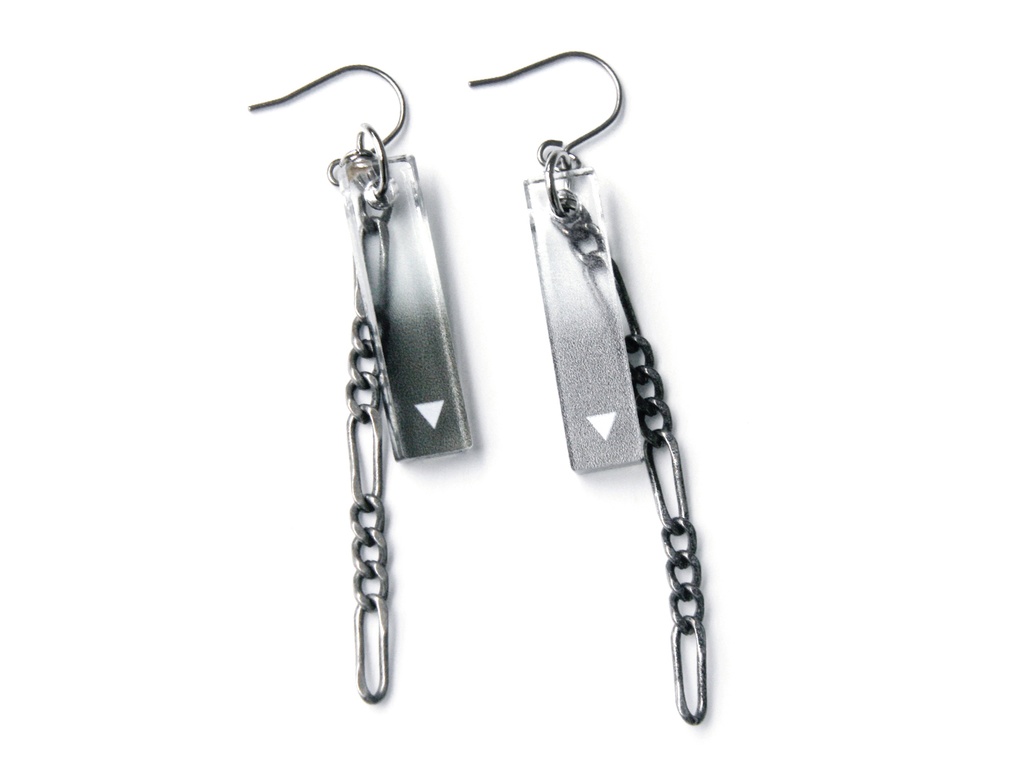 【vacantly_black】ピアス・イヤリング|アクリルアクセサリー|||ユニーク|ストリート系|揺れる|シンプル|メンズ|モード系|黒