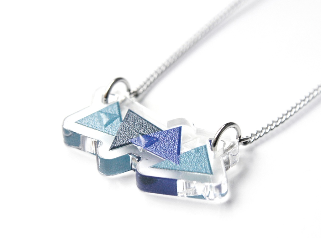 【ランダムトライアングル】ネックレス│アクリルアクセサリー│ユニーク│ストリート│個性的│かっこいい│三角