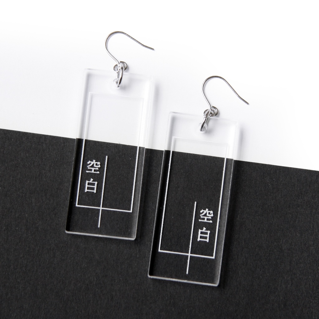 【空白】ピアス・イヤリング|アクリルアクセサリー|ユニーク|クリア|個性的|かっこいい|エモ|文字