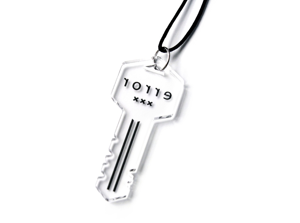 【error key】ロングコードネックレス│アクリルアクセサリー││ユニーク│個性的│メンズ│モード系│鍵│ストリート