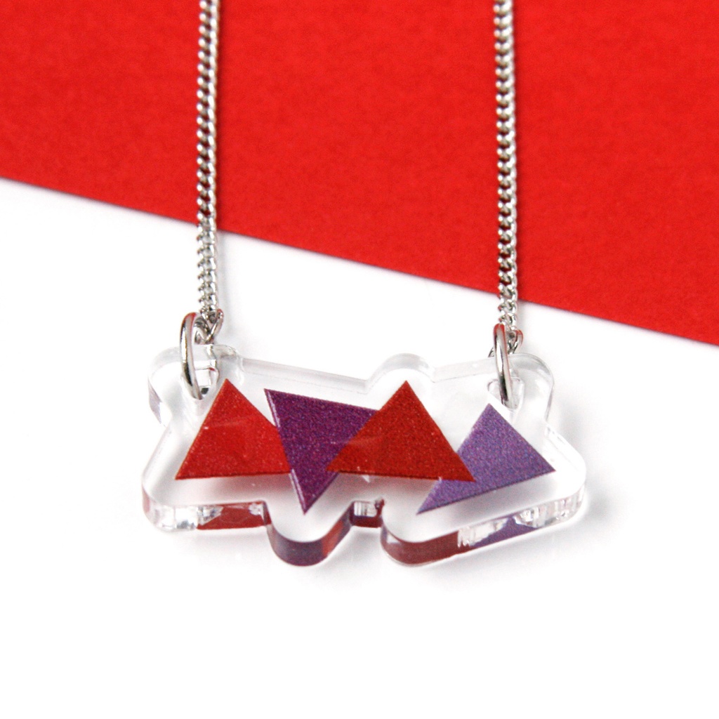 【ランダムトライアングル/レッド】ネックレス│アクリルアクセサリー│ユニーク│ストリート│個性的│三角│モード│秋冬│赤