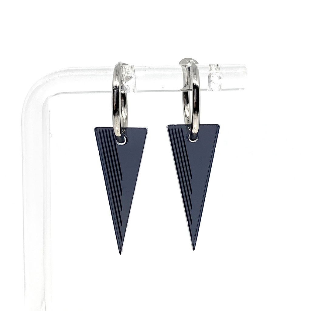 【spice_black】ピアス・イヤリング|アクリルアクセサリー||ユニーク|ストリート系|メンズ|カッコイイ|三角|揺れる|モード系|黒